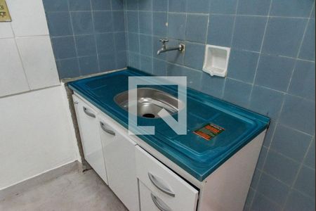 Casa à venda com 180m², 3 quartos e 3 vagas Casa à venda com 180m², 3 quartos e 3 vagasCozinha de serviço