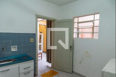 Casa à venda com 180m², 3 quartos e 3 vagas Casa à venda com 180m², 3 quartos e 3 vagasCozinha de serviço
