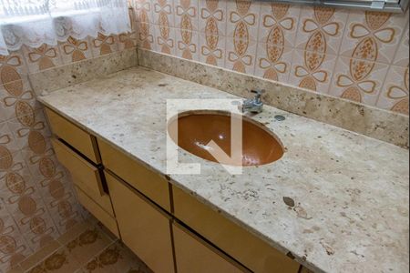 Casa à venda com 180m², 3 quartos e 3 vagas Casa à venda com 180m², 3 quartos e 3 vagasBanheiro