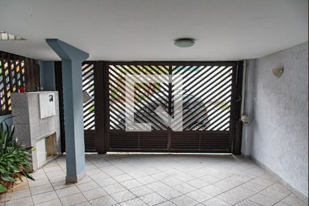 Casa à venda com 180m², 3 quartos e 3 vagas Casa à venda com 180m², 3 quartos e 3 vagasGaragem
