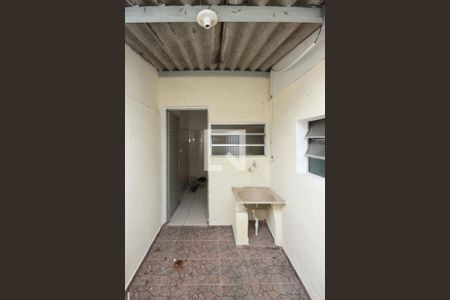 Casa para alugar com 60m², 2 quartos e sem vaga Casa para alugar com 60m², 2 quartos e sem vagaQuintal e Área de Serviço