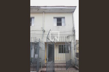Casa para alugar com 60m², 2 quartos e sem vaga Casa para alugar com 60m², 2 quartos e sem vagaFachada