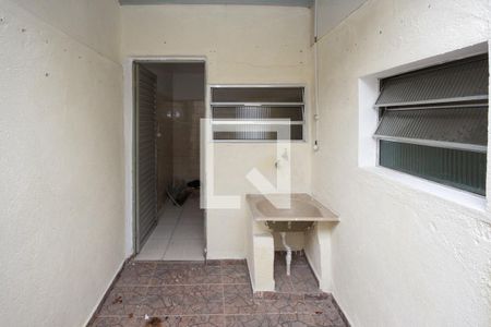 Casa para alugar com 60m², 2 quartos e sem vaga Casa para alugar com 60m², 2 quartos e sem vagaQuintal e Área de Serviço