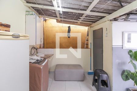 Casa à venda com 100m², 3 quartos e sem vagaÁrea de Serviço