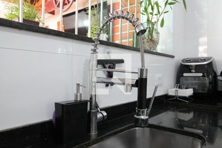 Casa à venda com 195m², 3 quartos e 3 vagasCozinha - Torneira