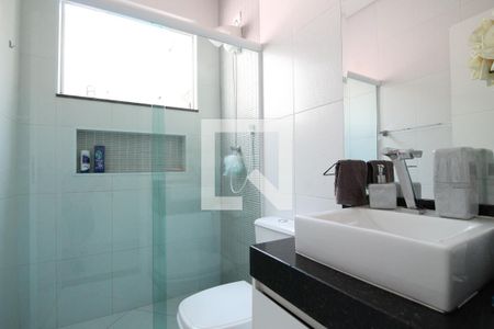 Casa à venda com 195m², 3 quartos e 3 vagasBanheiro Social