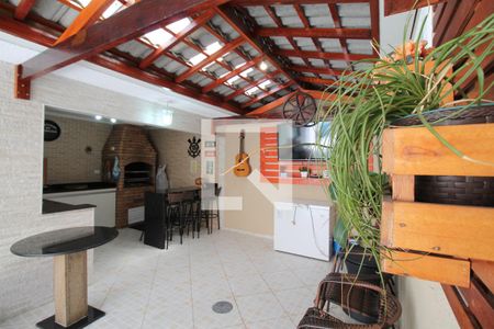 Casa à venda com 195m², 3 quartos e 3 vagasQuintal