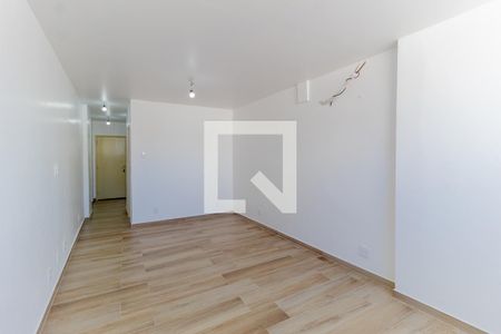 Sala/Quarto de kitnet/studio à venda com 1 quarto, 35m² em Centro, Rio de Janeiro