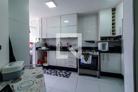 Apartamento à venda com 84m², 2 quartos e 1 vaga Apartamento à venda com 84m², 2 quartos e 1 vagaCozinha
