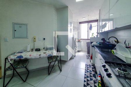 Apartamento à venda com 84m², 2 quartos e 1 vaga Apartamento à venda com 84m², 2 quartos e 1 vagaCozinha