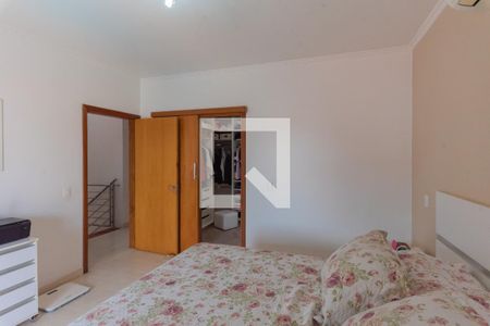 Casa à venda com 240m², 3 quartos e 2 vagas Casa à venda com 240m², 3 quartos e 2 vagasSuíte 1