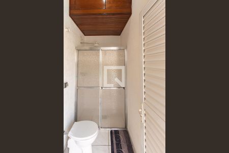 Casa à venda com 240m², 3 quartos e 2 vagas Casa à venda com 240m², 3 quartos e 2 vagasBanheiro da Piscina