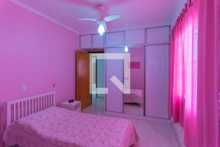 Casa à venda com 240m², 3 quartos e 2 vagas Casa à venda com 240m², 3 quartos e 2 vagasSuíte 2