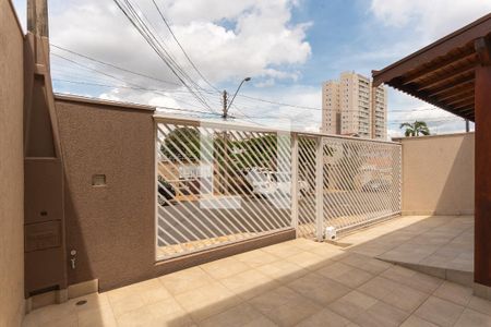 Casa à venda com 240m², 3 quartos e 2 vagas Casa à venda com 240m², 3 quartos e 2 vagasGaragem