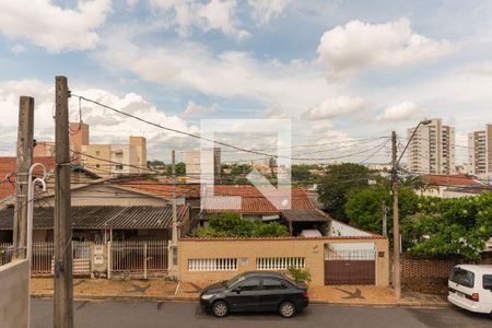 Casa à venda com 240m², 3 quartos e 2 vagas Casa à venda com 240m², 3 quartos e 2 vagasVista do Quarto