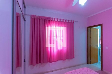 Casa à venda com 240m², 3 quartos e 2 vagas Casa à venda com 240m², 3 quartos e 2 vagasSuíte 2