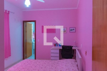 Casa à venda com 240m², 3 quartos e 2 vagas Casa à venda com 240m², 3 quartos e 2 vagasSuíte 2