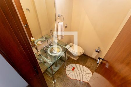 Apartamento à venda com 380m², 3 quartos e 5 vagas Apartamento à venda com 380m², 3 quartos e 5 vagasLavabo Social