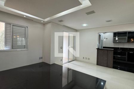 Sala de apartamento à venda com 2 quartos, 74m² em Jardim Tupanci, Barueri