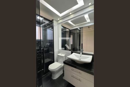 Apartamento à venda com 74m², 2 quartos e 1 vagaBanheiro da Suíte 1