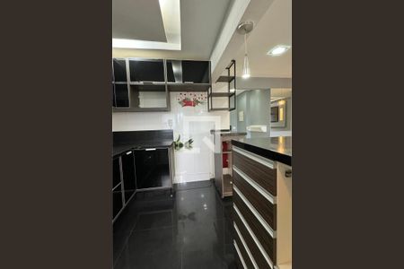 Apartamento à venda com 74m², 2 quartos e 1 vagaCozinha