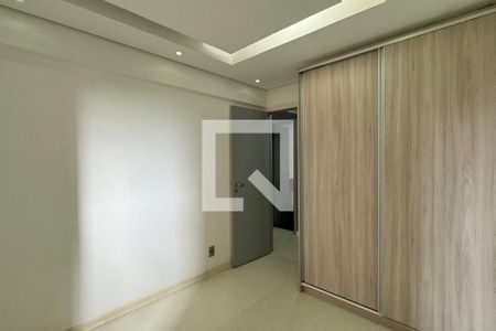 Apartamento à venda com 74m², 2 quartos e 1 vagaQuarto 2