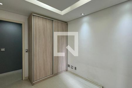 Apartamento à venda com 74m², 2 quartos e 1 vagaQuarto 2