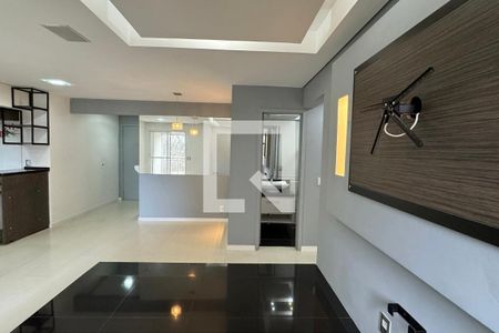 Sala de apartamento à venda com 2 quartos, 74m² em Jardim Tupanci, Barueri