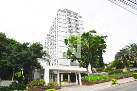 Apartamento para alugar com 222m², 3 quartos e 2 vagasFachada