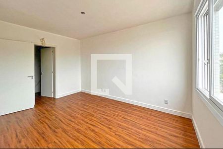 Apartamento para alugar com 222m², 3 quartos e 2 vagasSuíte