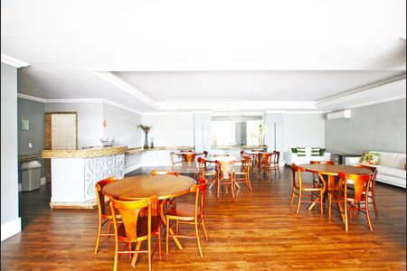 Apartamento para alugar com 222m², 3 quartos e 2 vagasÁrea comum - Salão de festas