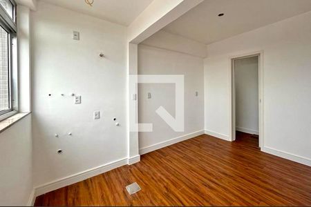 Apartamento para alugar com 222m², 3 quartos e 2 vagasÁrea de Serviço