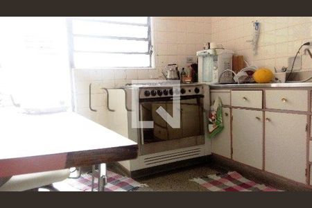 Casa à venda com 300m², 3 quartos e 1 vaga