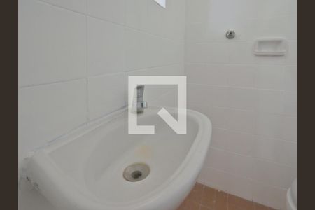 Casa à venda com 224m², 4 quartos e 3 vagas Casa à venda com 224m², 4 quartos e 3 vagasBanheiro de serviço