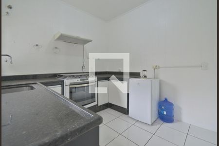 Casa à venda com 224m², 4 quartos e 3 vagas Casa à venda com 224m², 4 quartos e 3 vagasCozinha