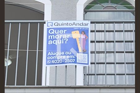 Casa à venda com 224m², 4 quartos e 3 vagas Casa à venda com 224m², 4 quartos e 3 vagasPlaca