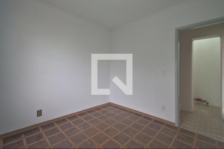 Casa à venda com 224m², 4 quartos e 3 vagas Casa à venda com 224m², 4 quartos e 3 vagasSala 4 (pavimento inferior)