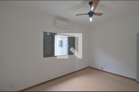 Casa à venda com 224m², 4 quartos e 3 vagas Casa à venda com 224m², 4 quartos e 3 vagasSuíte