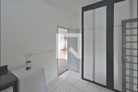 Casa à venda com 224m², 4 quartos e 3 vagas Casa à venda com 224m², 4 quartos e 3 vagasCozinha