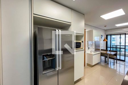 Apartamento à venda com 171m², 3 quartos e 3 vagas Apartamento à venda com 171m², 3 quartos e 3 vagasCozinha