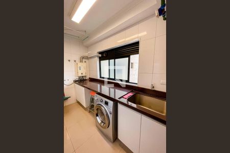 Apartamento à venda com 171m², 3 quartos e 3 vagas Apartamento à venda com 171m², 3 quartos e 3 vagasCozinha