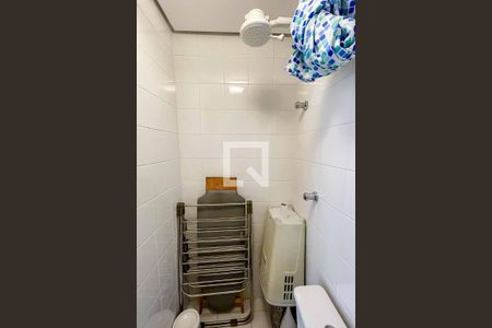 Apartamento à venda com 171m², 3 quartos e 3 vagas Apartamento à venda com 171m², 3 quartos e 3 vagasBanheiro de Serviço