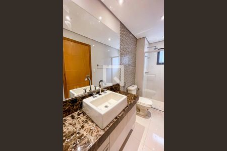 Apartamento à venda com 171m², 3 quartos e 3 vagas Apartamento à venda com 171m², 3 quartos e 3 vagasSuíte 2