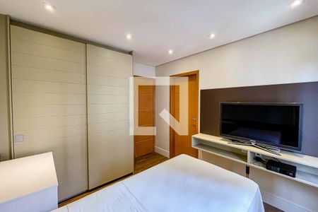 Apartamento à venda com 171m², 3 quartos e 3 vagas Apartamento à venda com 171m², 3 quartos e 3 vagasSuíte 2