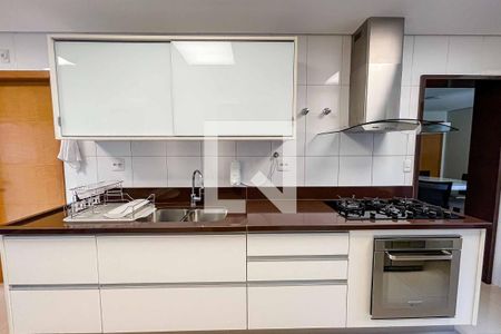 Apartamento à venda com 171m², 3 quartos e 3 vagas Apartamento à venda com 171m², 3 quartos e 3 vagasCozinha