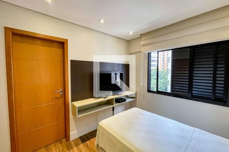 Apartamento à venda com 171m², 3 quartos e 3 vagas Apartamento à venda com 171m², 3 quartos e 3 vagasSuíte 2