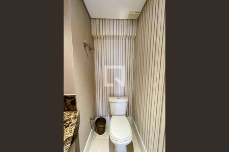 Apartamento à venda com 171m², 3 quartos e 3 vagas Apartamento à venda com 171m², 3 quartos e 3 vagasLavabo