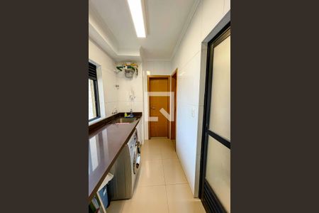 Apartamento à venda com 171m², 3 quartos e 3 vagas Apartamento à venda com 171m², 3 quartos e 3 vagasCozinha