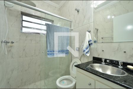 Casa à venda com 300m², 4 quartos e 3 vagasBanheiro da Suíte 2