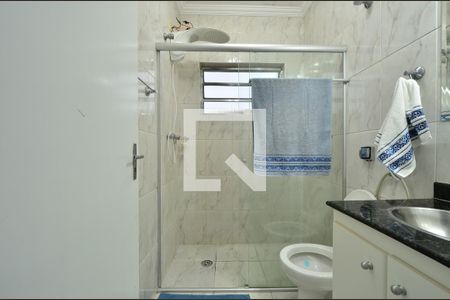 Casa à venda com 300m², 4 quartos e 3 vagasBanheiro da Suíte 2